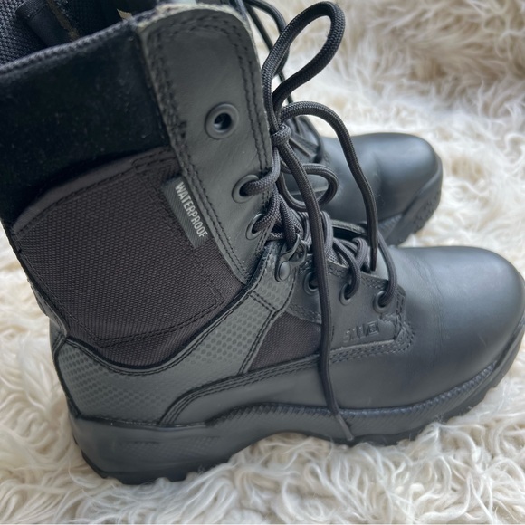 5.11 Tactical Boots❤️Lightweight & waterproof❤️Womens size 8 - Picture 4 of 10